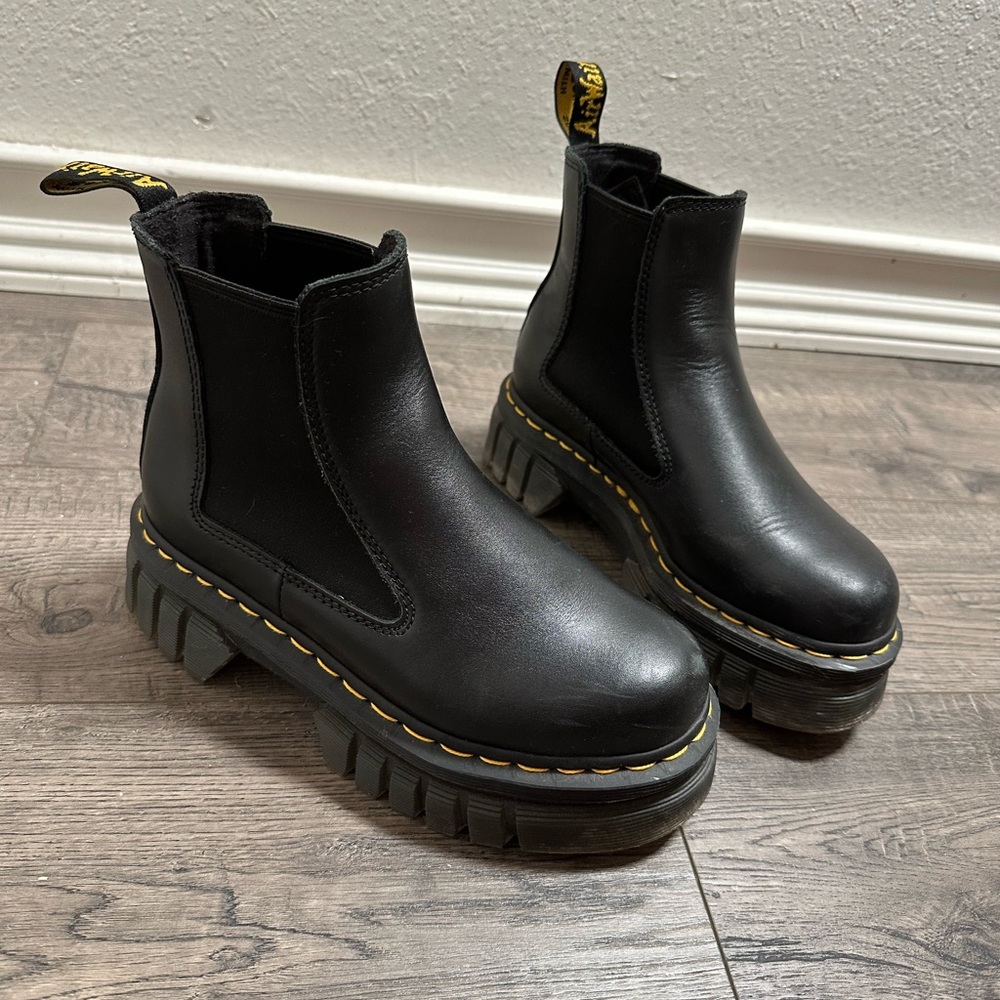 Dr Marten Audrick Chelsea Platform Boots
